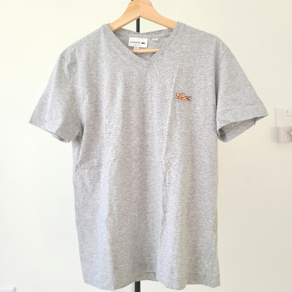 LACOSTE MEN'S CLASSIC PIMA COTTON V-NECK T-SHIRT, LARGE, Chine Grey